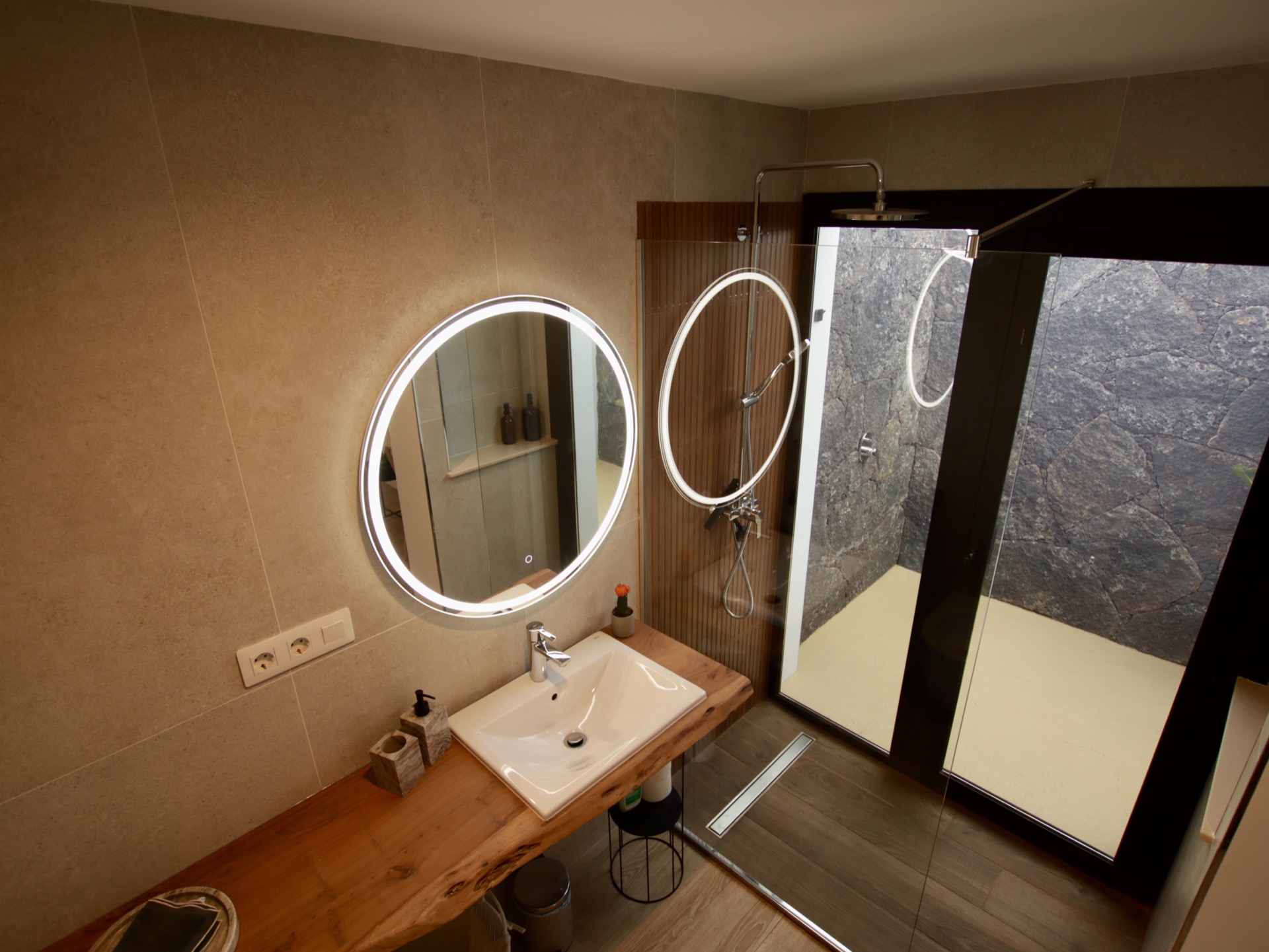 Outdoor shower corner at Elements Lajares